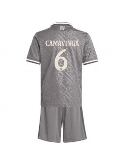 Real Madrid Eduardo Camavinga #6 Replika Tredje Kläder Barn 2024-25 Kortärmad (+ byxor)